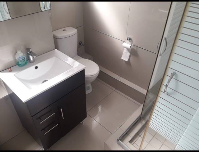3 BEDROOM FLAT RENTED IN MORNINGSIDE